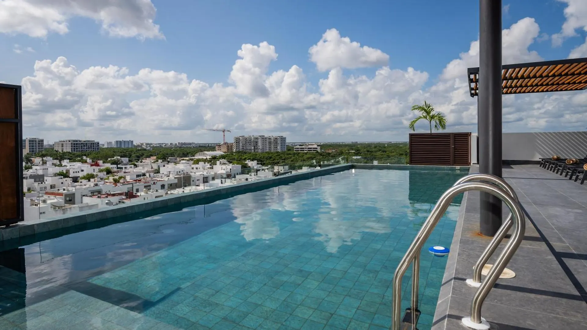 Cumbres Garden Cancun Apartamentos Modernos Apartment