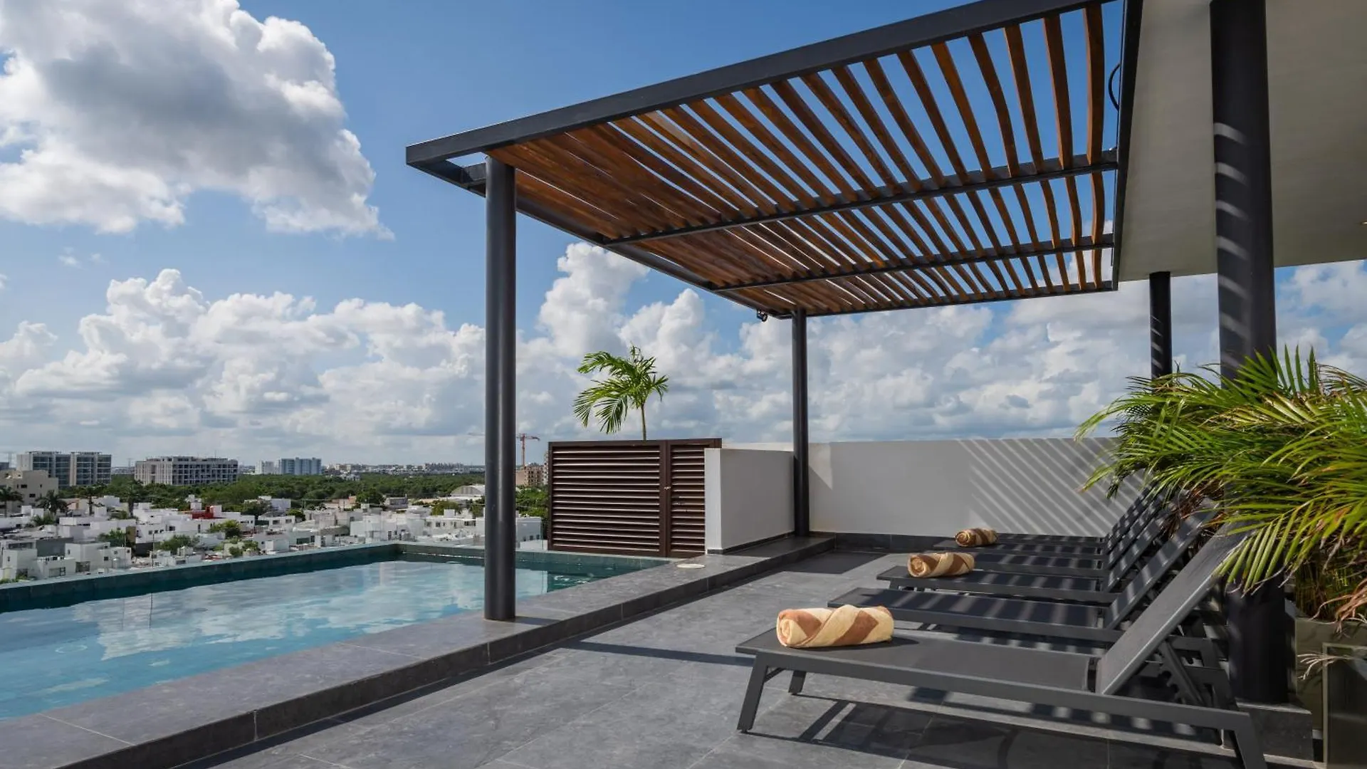 Cumbres Garden Cancun Apartamentos Modernos